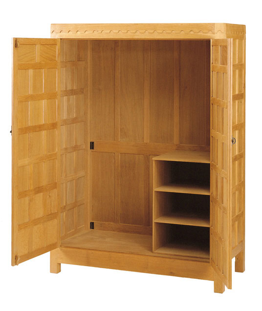 BE140 Solid Oak Wardrobe with Fittings 4 W