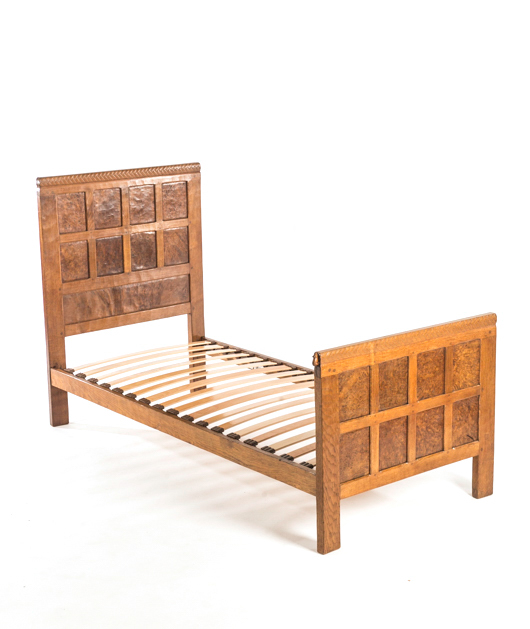 CM76 Classic Mouseman 3'Single Bedstead with Burr Panels(SOLD)