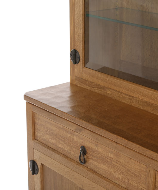 SD040 Solid Oak Display Dresser 4